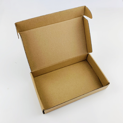 Niestandardowy e-commerce Premium Brand Packing Craft Paper Mailer Packing Box For Clothes